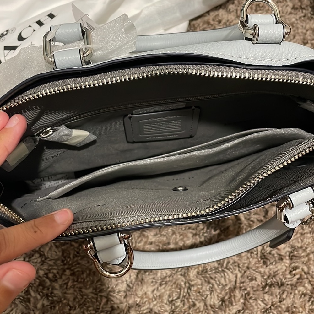 Coach purse - Picture 3 of 3
